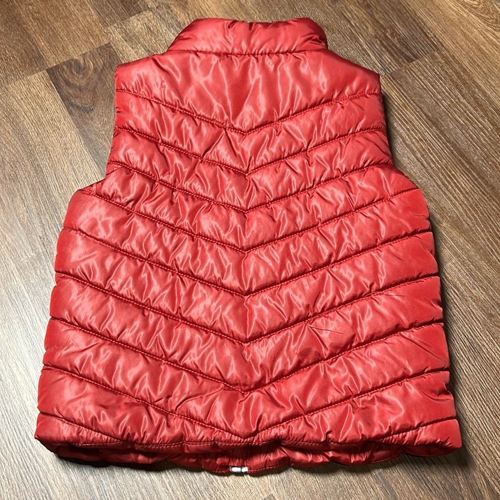 Calvin Klein Puffer Vest - Picture 2 of 4